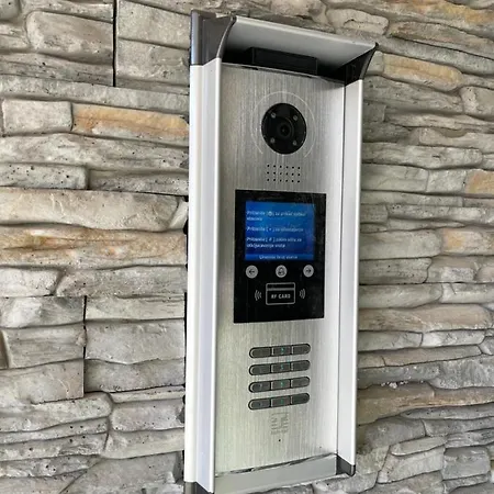 شقة Iskra L5a11 - *